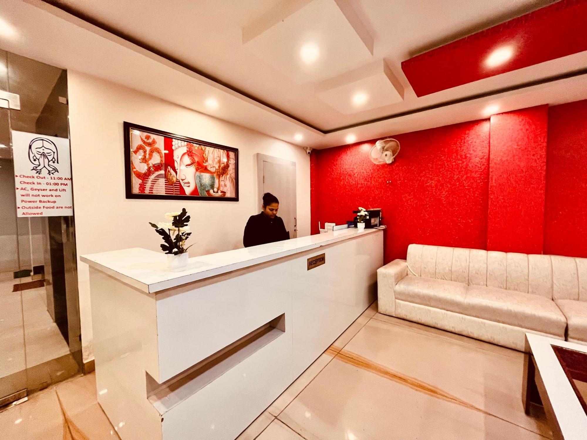 Sampat Royal Cafe Hotel Delhi  Exterior foto